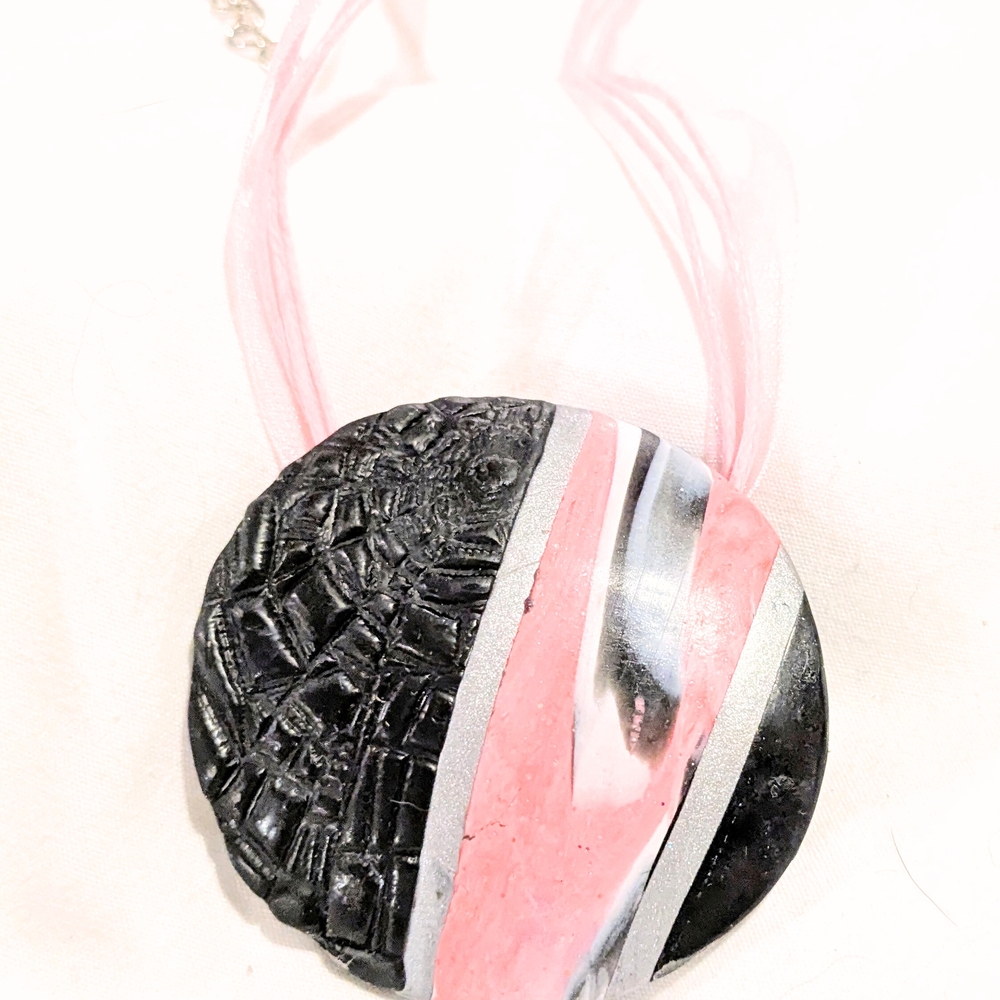 Elegant Black and Pink Necklace